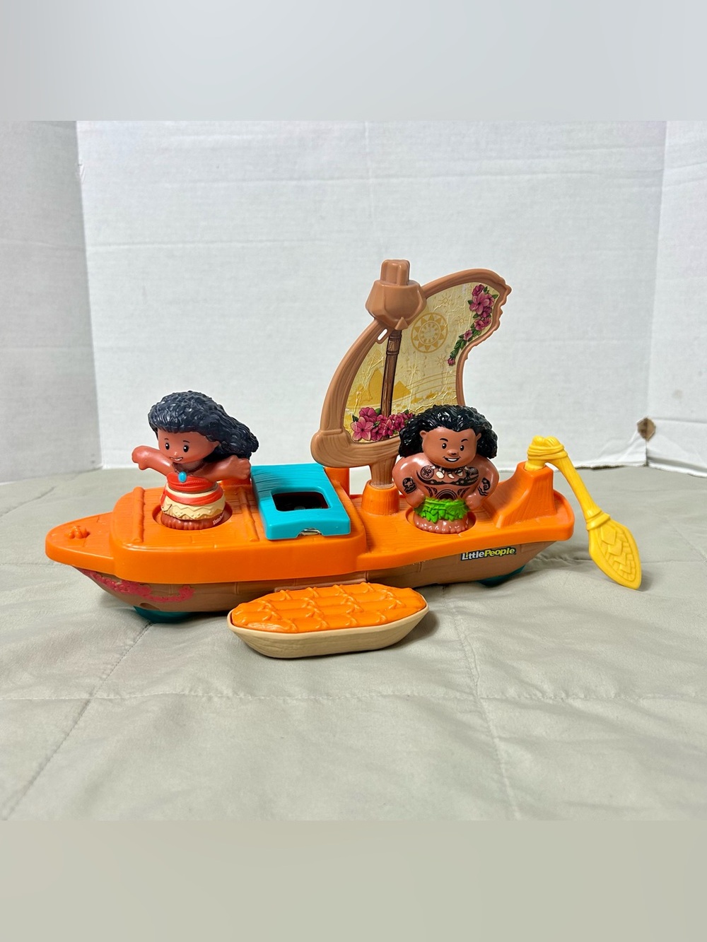 Fisher Price Little People Moana & Maui Figures with Rolling Canoe